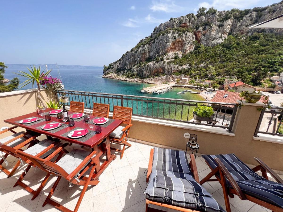 Apartment Cesare 3 Zastražišće Kültér fotó