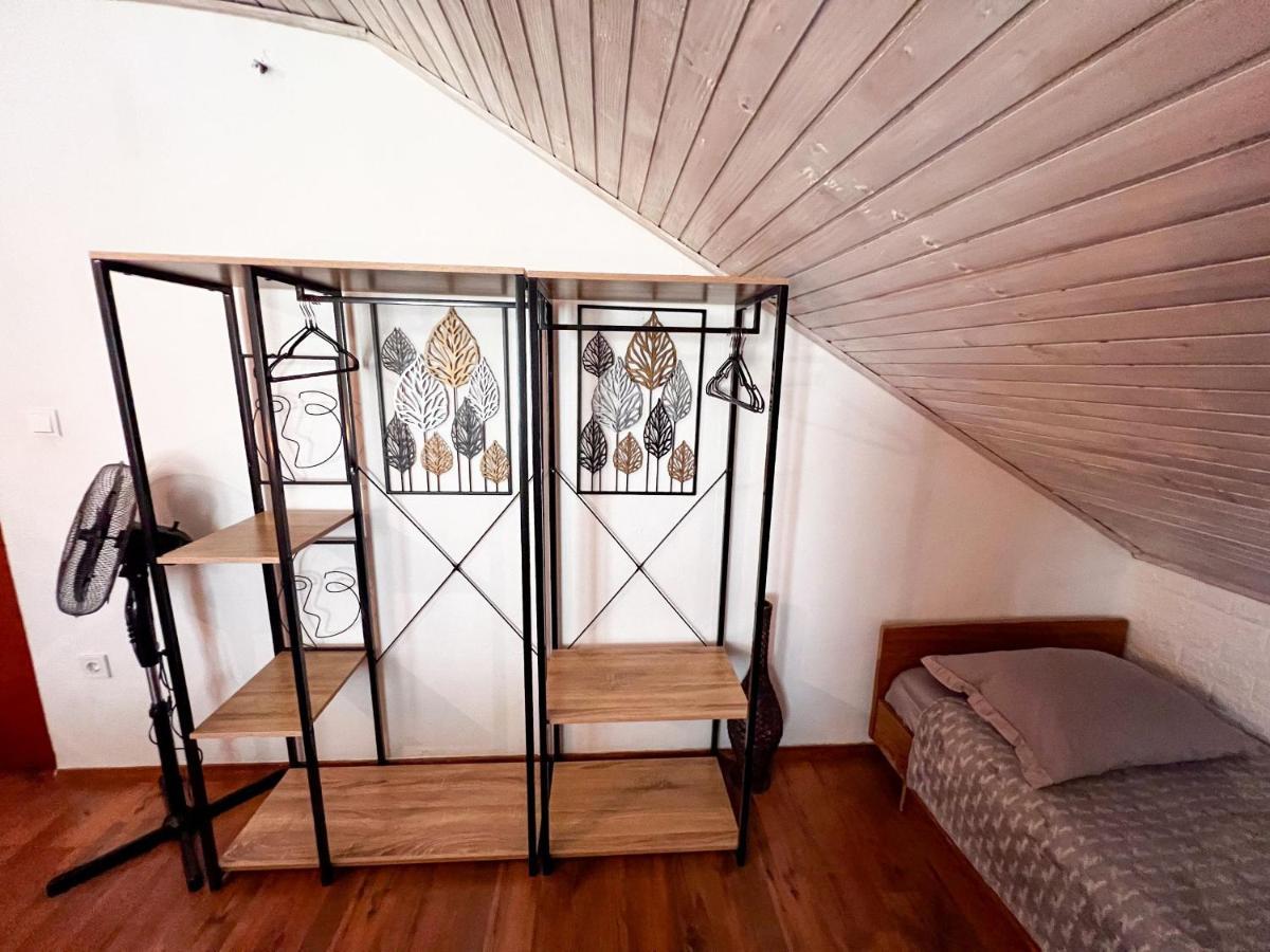 Apartment Cesare 3 Zastražišće Kültér fotó