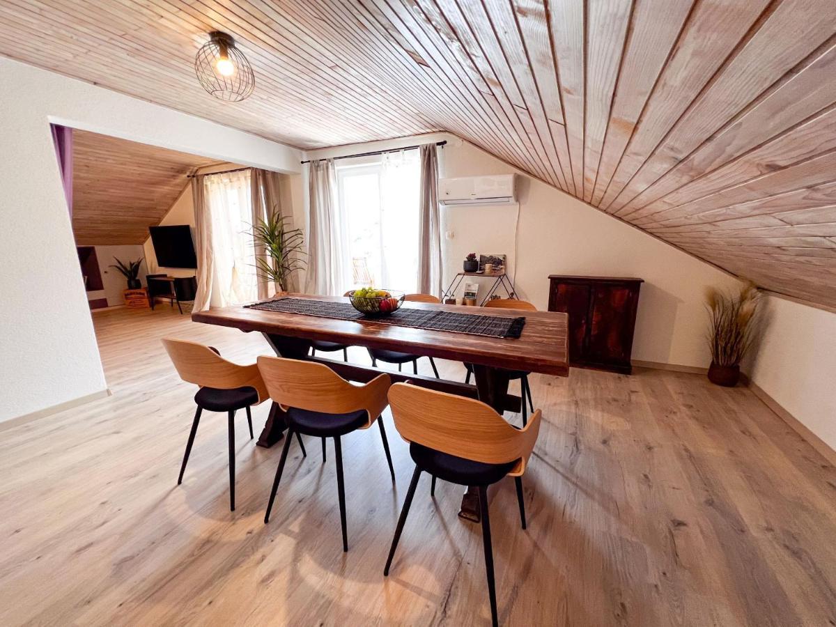 Apartment Cesare 3 Zastražišće Kültér fotó
