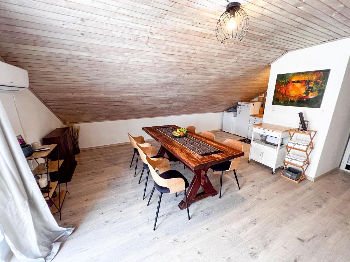 Apartment Cesare 3 Zastražišće Kültér fotó