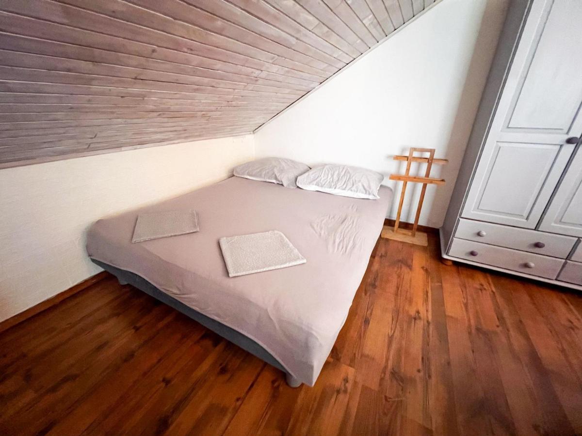 Apartment Cesare 3 Zastražišće Kültér fotó